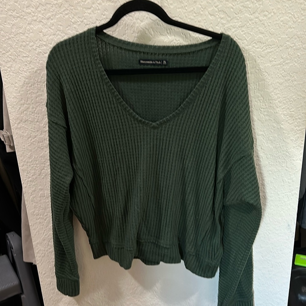 Abercrombie, green V-neck sweater